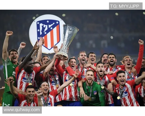 欧冠激战：那不勒斯与本菲卡战平引发全场热议与数据分析