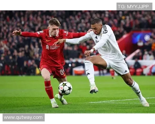 英超激战波尔图大胜尤文图斯神扑时刻引发全场狂欢与转会热议 英超激战波尔图大胜尤文图斯神扑时刻引发全场狂欢与转会热议