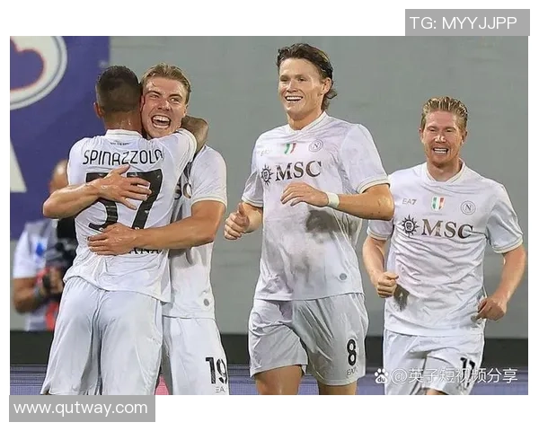 国王杯精彩对决曼联大胜那不勒斯红牌事件引发全场热议