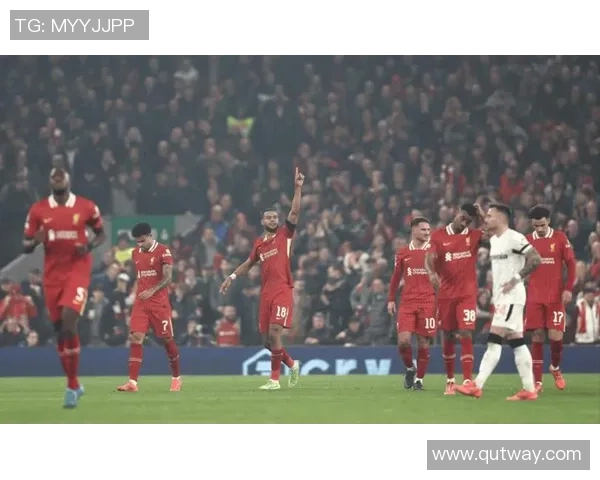 德甲激战：利物浦狂胜拜仁四球大捷帽子戏法点燃全场热情